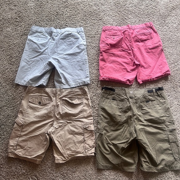 4 pair of Men’s 38 shorts - Picture 2 of 3
